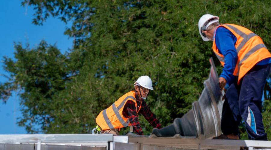 Expert tile roof repair services in Bickleton, WA